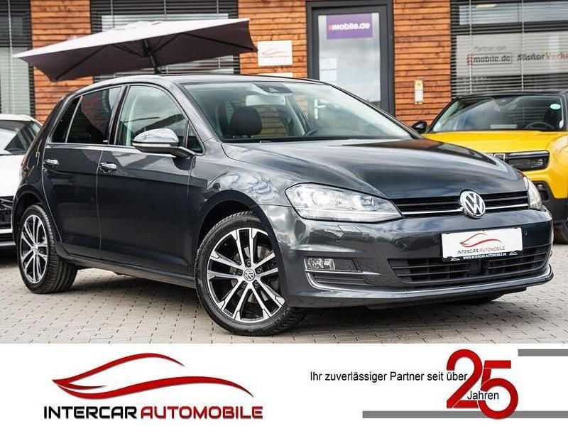 Grau Gebraucht 2016 VW Golf VII Allstar Limousine | 13.890 € (Fairer Preis) - Bild 1/4