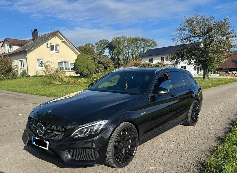 Schwarz Gebraucht 2017 Mercedes C43 AMG AMG Kombi | 21.599 € (Superpreis) - Bild 1/4