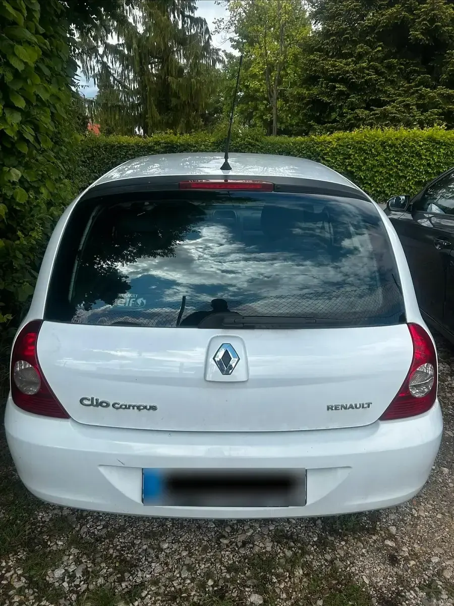 Używany Renault Clio II 58 KM (42 kW) 2007 Hatchback