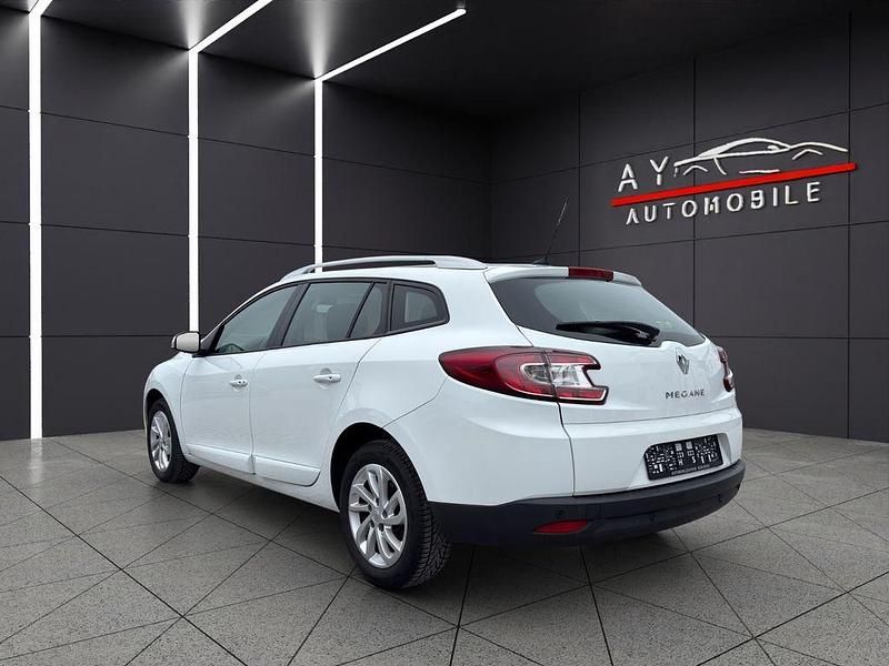 Gebraucht Renault Mégane III Initiale Paris 116 PS (85 kW) 2014 Weiß Limousine