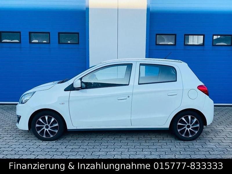 Weiß Gebraucht 2017 Mitsubishi Space Star Limousine | 5.900 € (Fairer Preis) - Bild 1/4