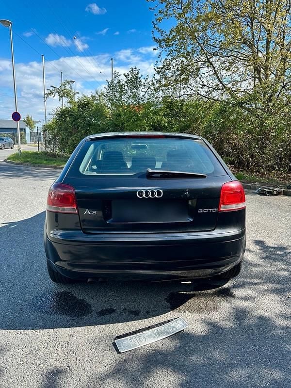 Second-hand Audi A3 140 CP (102 kW) 2007 Negru Hatchback
