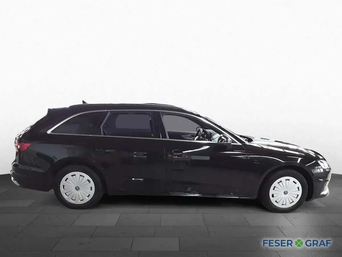 Gebraucht Audi A4 Ambiente 150 PS (110 kW) 2024 Mythosschwarz metallic Kombi