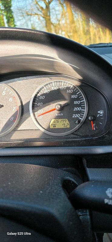 Gebraucht Mazda 2 80 PS (58 kW) 2005 Blau Kleinwagen