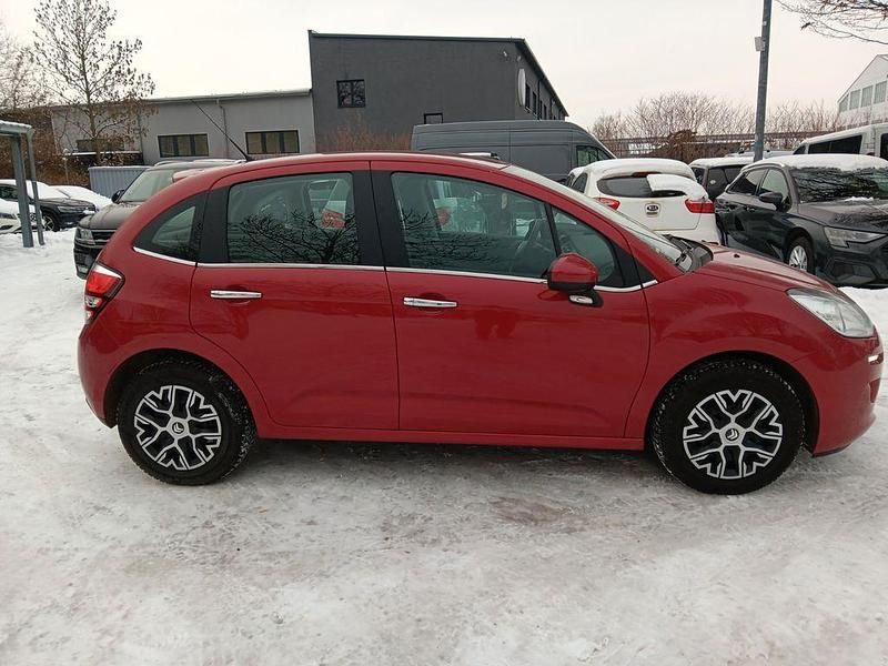 Second-hand Citroën C3 SELECTION 68 CP (50 kW) 2015 Roșu Berlinǎ