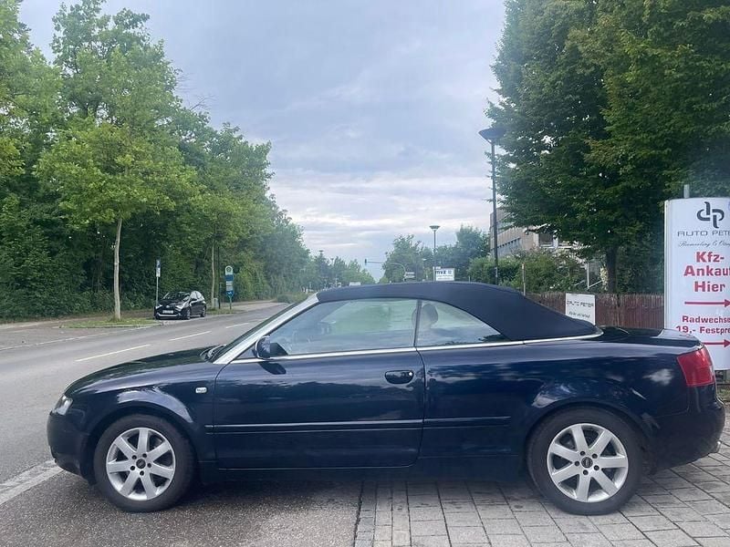 Gebraucht Audi A4 Cabriolet Ambiente 163 PS (119 kW) 2005 Blau Cabrio