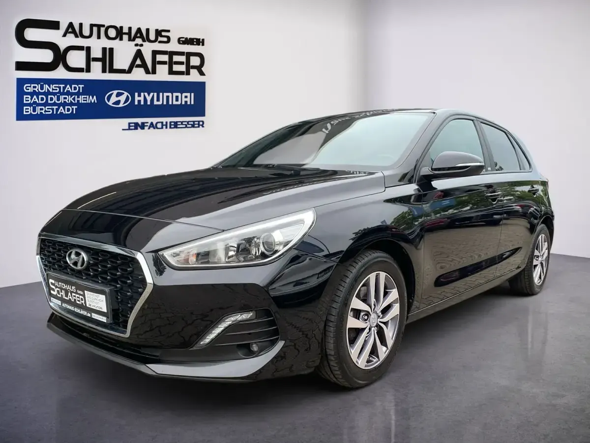 Gebraucht Hyundai i30 Passion 120 PS (88 kW) 2018 Limousine