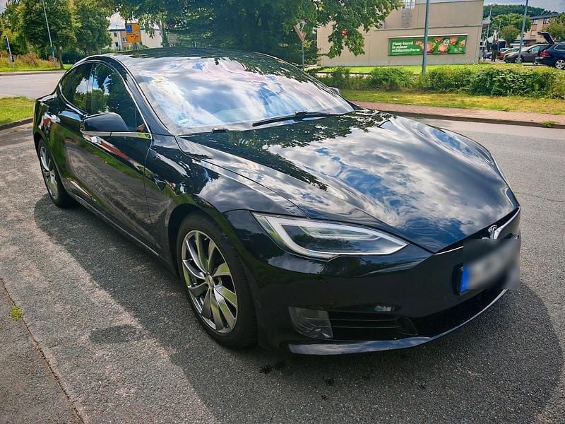 Schwarz Gebraucht 2017 Tesla Model S Limousine | 27.900 € (Guter Preis) - Bild 1/4