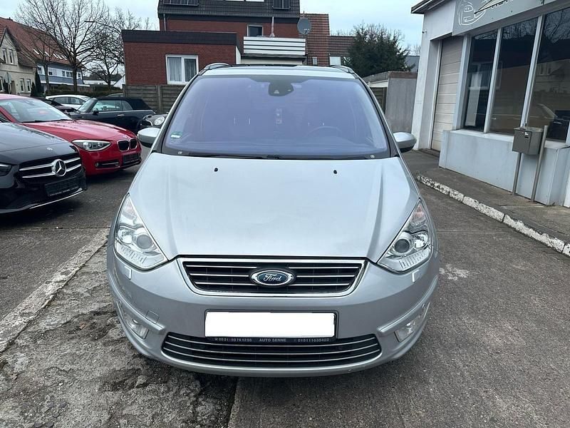 Gebraucht Ford Galaxy Titanium 200 PS (147 kW) 2012 Silber Van / Kleinbus