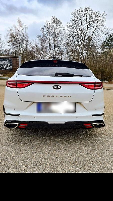 Gebraucht Kia ProCeed GT 204 PS (150 kW) 2021 Weiß Kombi