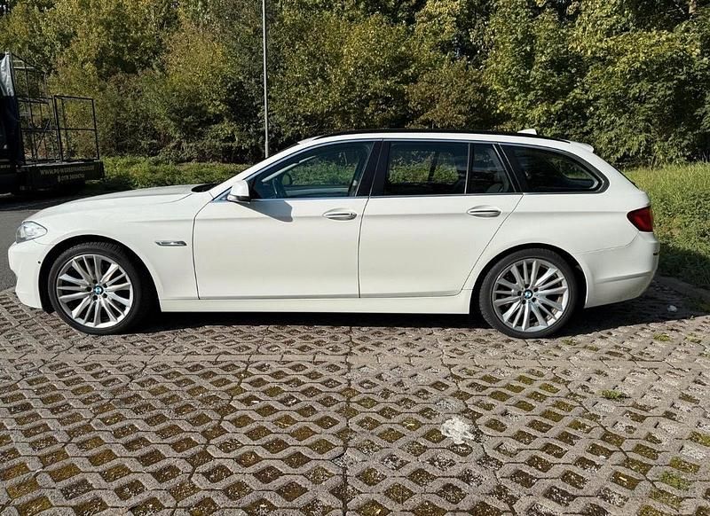 Gebraucht BMW 520 2010 Weiß Kombi
