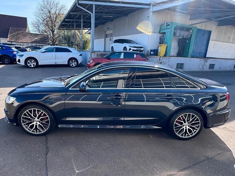 Blau Gebraucht 2017 Audi A6 Limousine | 15.500 € (Guter Preis) - Bild 1/4