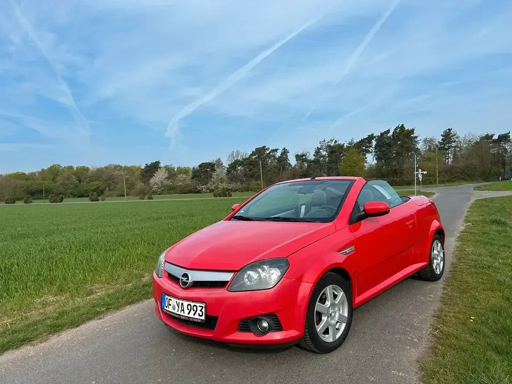 Gebraucht Opel Tigra Enjoy 90 PS (66 kW) 2004 Rot Cabrio