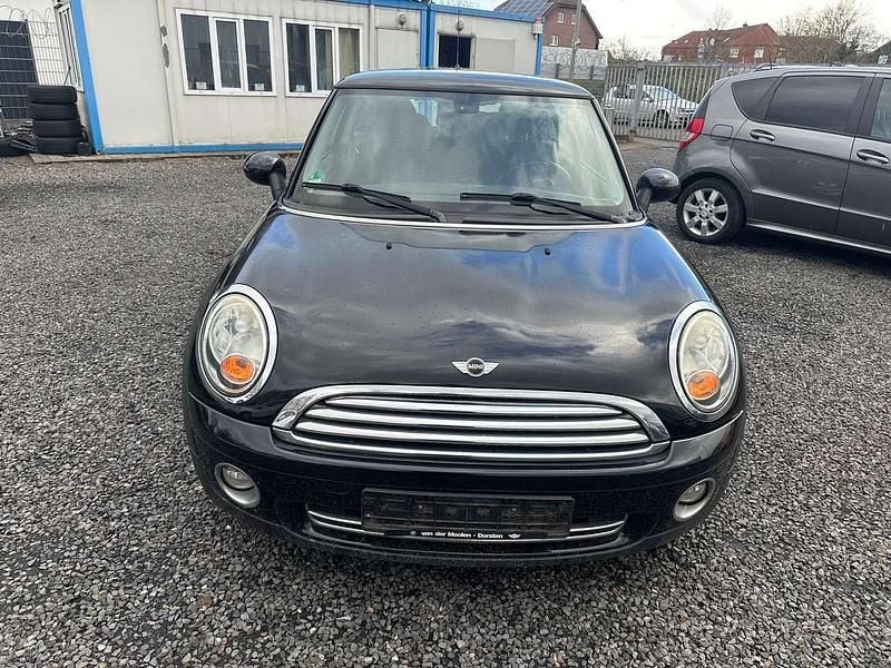 Gebraucht Mini Cooper 120 PS (88 kW) 2009 Midnight black metallic Kleinwagen