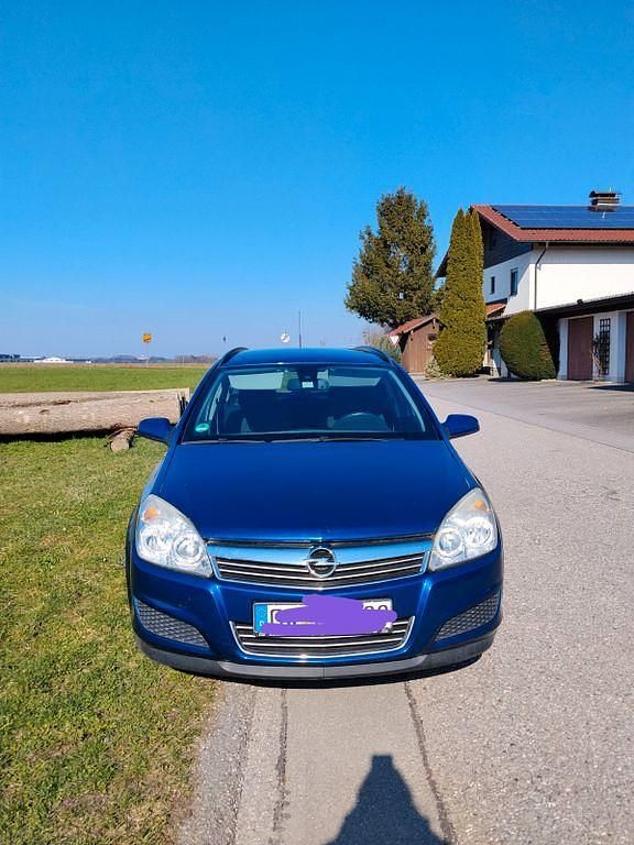 Gebraucht Opel Astra 101 PS (74 kW) 2008 Blau Limousine