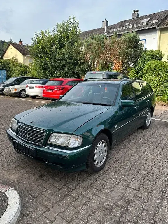 Gebraucht Mercedes C180 Elegance 122 PS (89 kW) 2000 Limousine