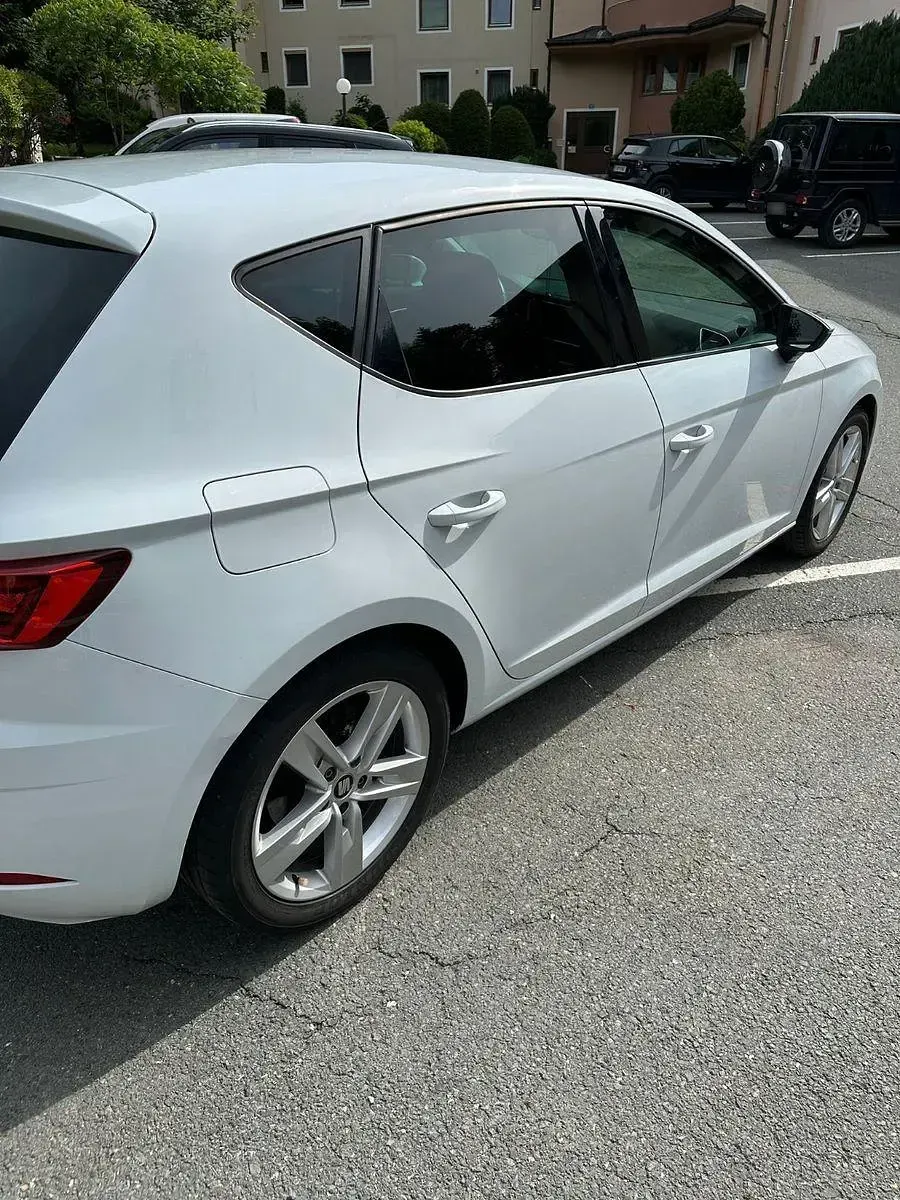 Gebraucht Seat Leon FR 131 PS (96 kW) 2020 Weiß Limousine