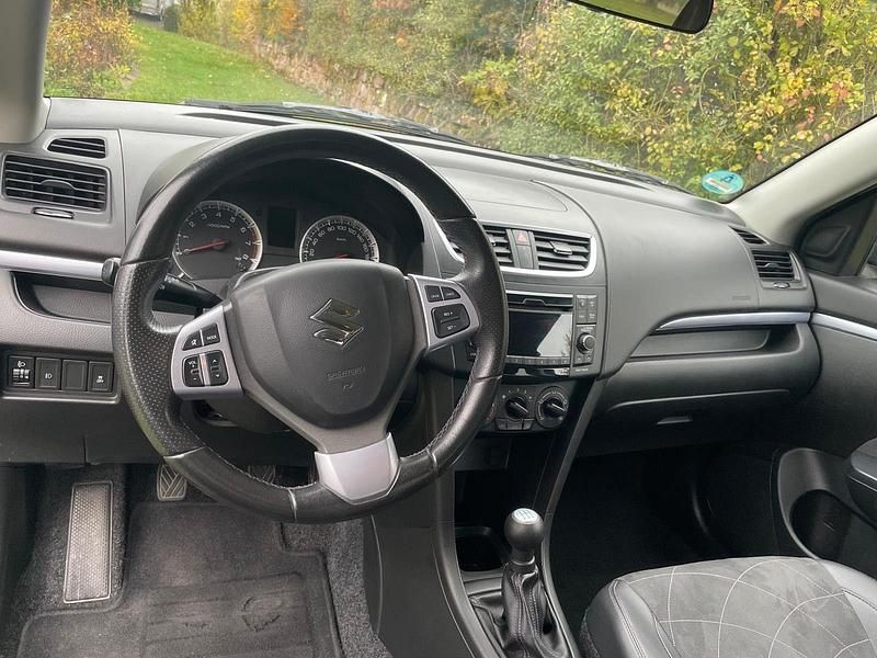 Gebraucht Suzuki Swift X-TRA 94 PS (69 kW) 2015 Kleinwagen