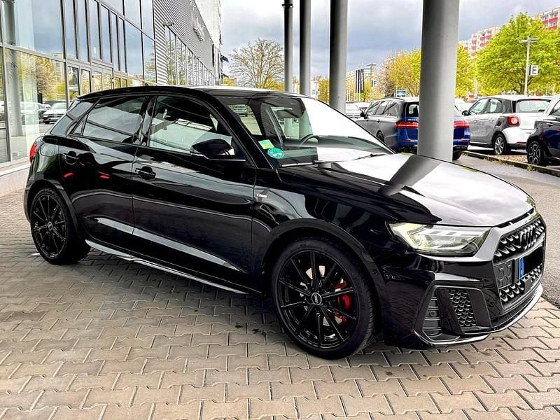 Gebraucht Audi A1 S-Line 207 PS (152 kW) 2023 Schwarz SUV