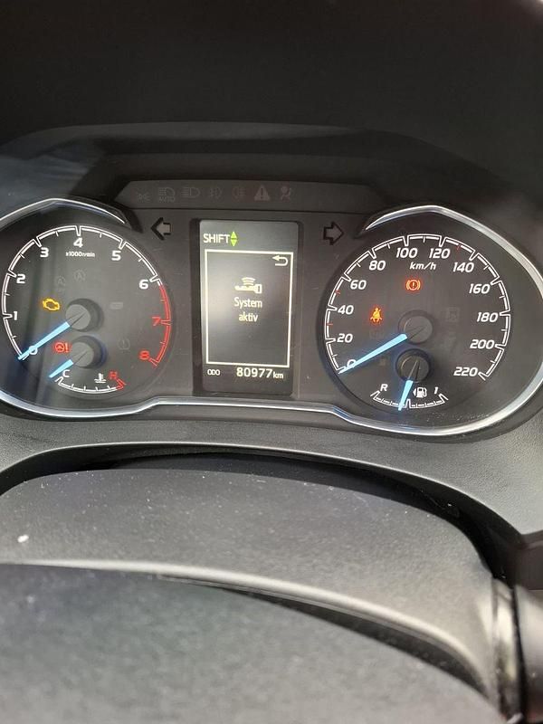 Blau Gebraucht 2017 Toyota Yaris Kleinwagen | 8.200 € (Guter Preis) - Bild 1/4