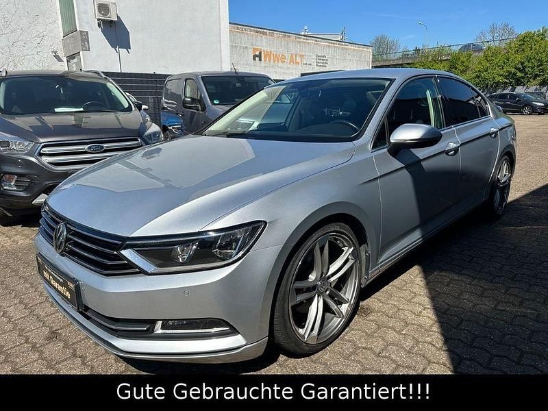 Silber Gebraucht 2015 VW Passat Limousine | 14.999 € (Fairer Preis) - Bild 1/3