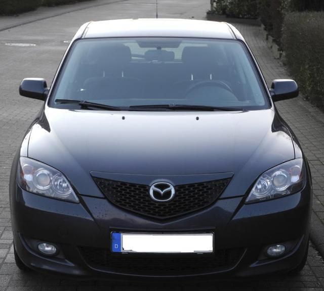 Grau metallic Gebraucht 2005 Mazda 3 Active Limousine | 7.390 € - Bild 1/4