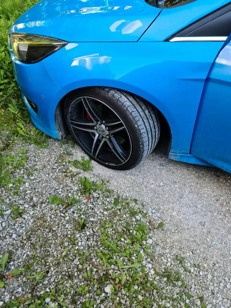 Gebraucht Ford Focus 150 PS (110 kW) 2016 Blau Coupé