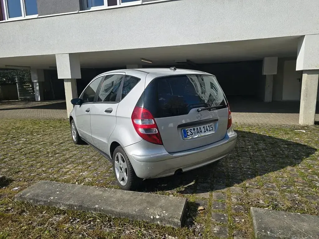 Gebraucht Mercedes A150 95 PS (69 kW) 2004 Silber Limousine