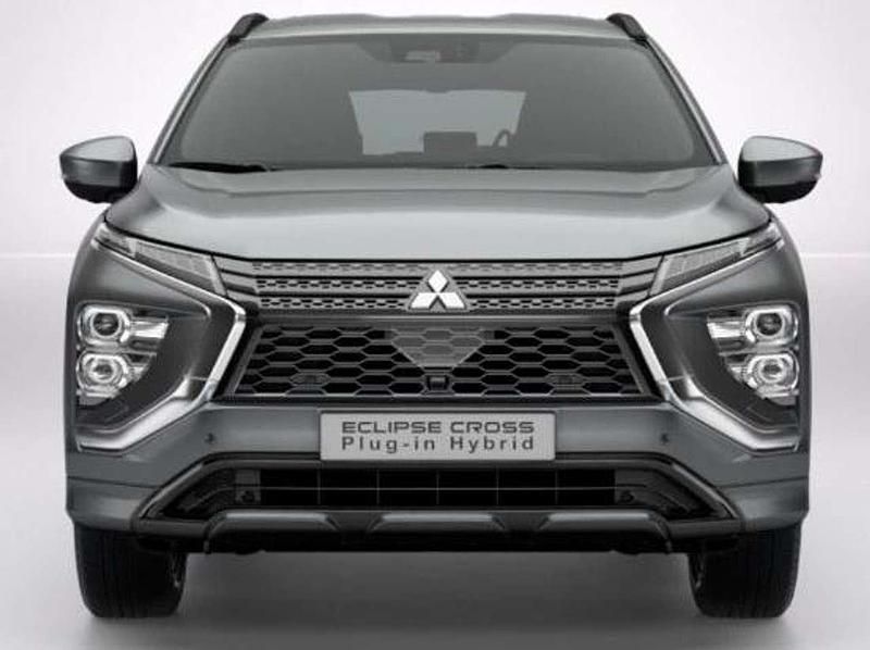 Gebraucht Mitsubishi Eclipse Cross Edition 98 PS (72 kW) 2024 Titanium grey SUV