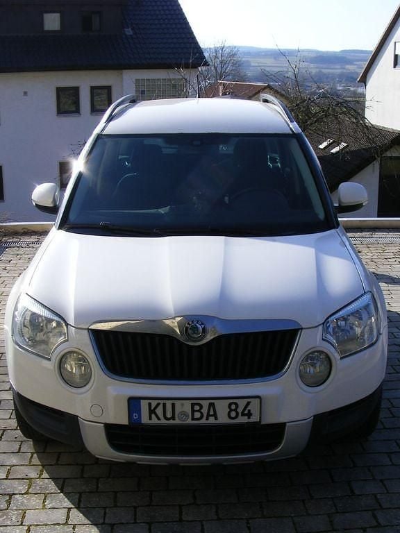 Gebraucht Skoda Yeti Ambition 140 PS (102 kW) 2011 Weiß SUV