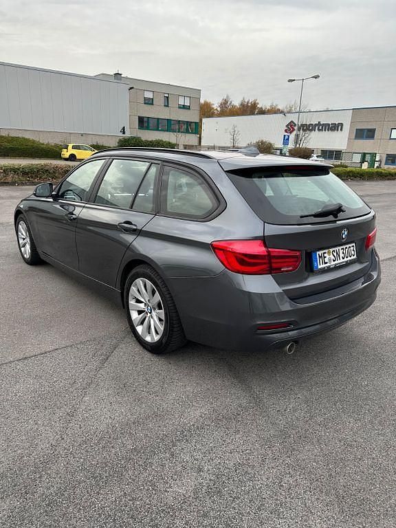 Gebraucht BMW 316 Advantage 116 PS (85 kW) 2017 Grau Kombi