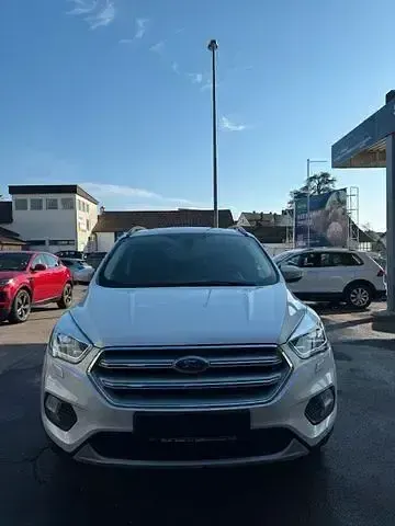 Second-hand Ford Kuga Titanium 150 CP (110 kW) 2017 Alb SUV