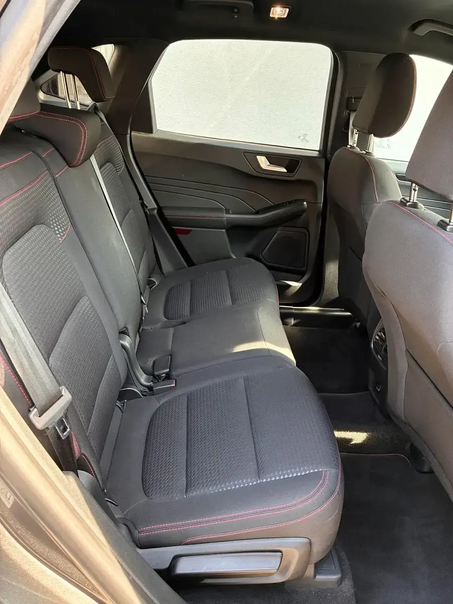 Gebraucht Ford Kuga 225 PS (165 kW) 2022 Grau SUV