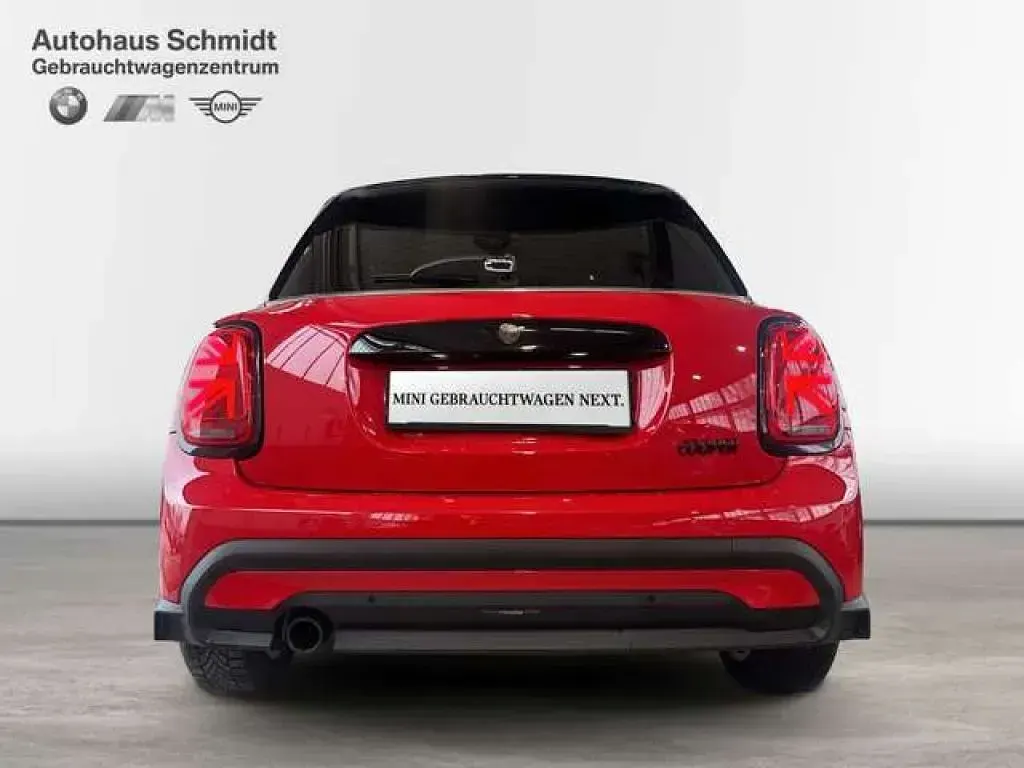 Gebraucht Mini Cooper 136 PS (100 kW) 2024 Chili red Kleinwagen