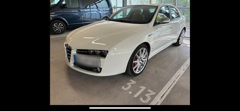 Weiß Gebraucht 2008 Alfa Romeo 159 Ti Limousine | 6.300 € (Fairer Preis) - Bild 1/4