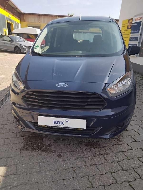 Blazerblau Gebraucht 2017 Ford Tourneo Courier Ambiente Van / Kleinbus | 6.990 € (Guter Preis) - Bild 1/4