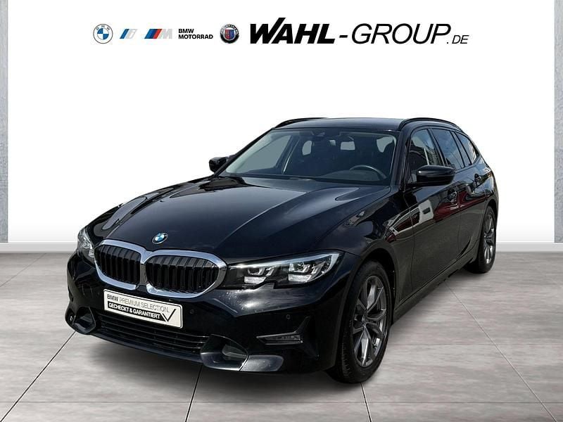 Schwarz Gebraucht 2021 BMW 320e Sport Line Kombi | 24.890 € (Guter Preis) - Bild 1/4