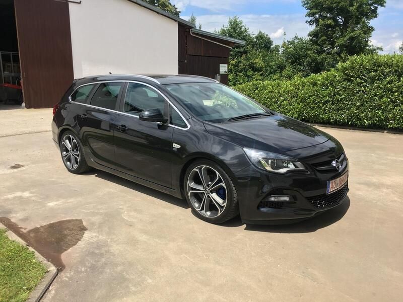 Schwarz Gebraucht 2015 Opel Astra OPC Kombi | 11.250 € (Fairer Preis) - Bild 1/4