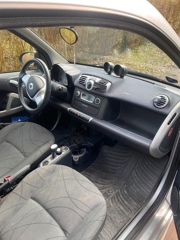 Gebraucht Smart ForTwo Coupé 71 PS (52 kW) 2012 Weiß Coupé