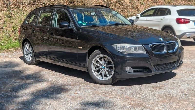 Gebraucht BMW 320 Efficient Dynamics 163 PS (119 kW) 2010 Schwarz Kombi