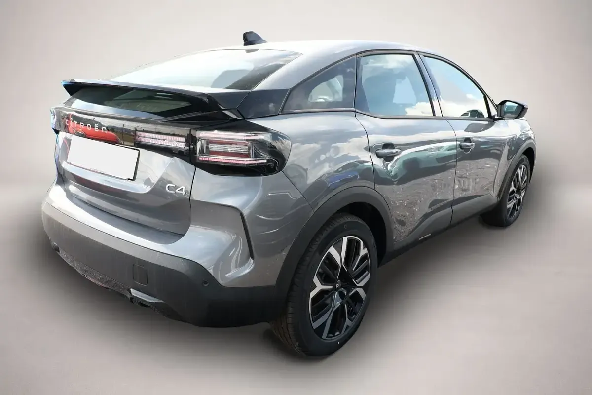 Neu Citroën C4 136 PS (100 kW) 2025 Grau SUV