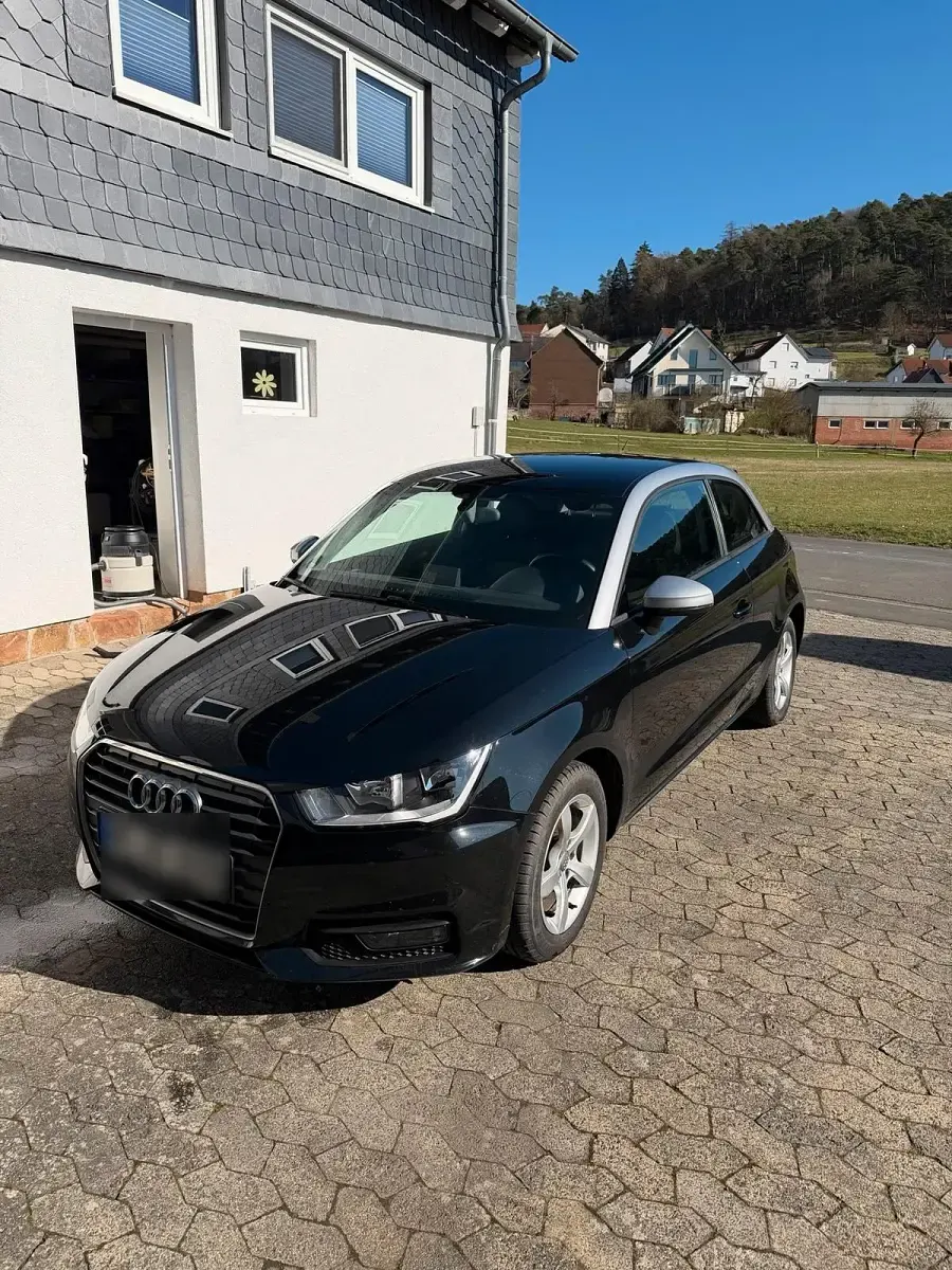 Gebraucht Audi A1 82 PS (60 kW) 2017 Schwarz Kleinwagen