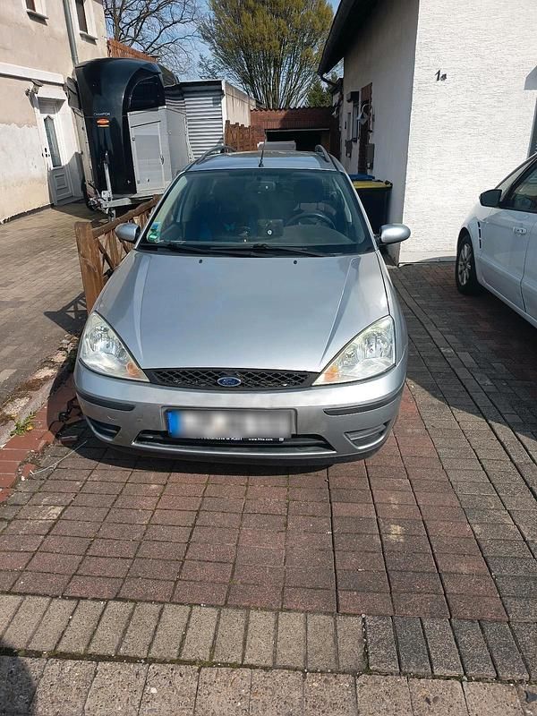 Usata Ford Focus 116 CV (85 kW) 2004 Argento Station wagon