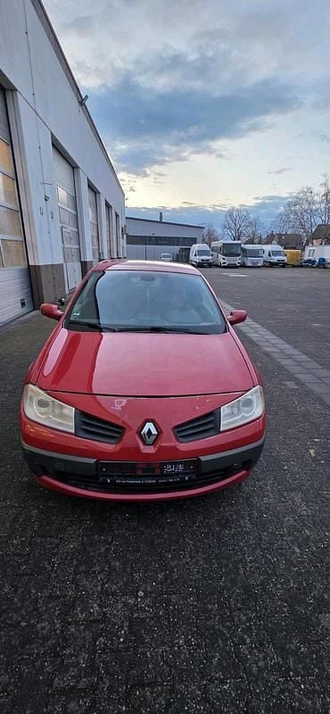 Gebraucht Renault Mégane II 131 PS (96 kW) 2006 Rot Kleinwagen