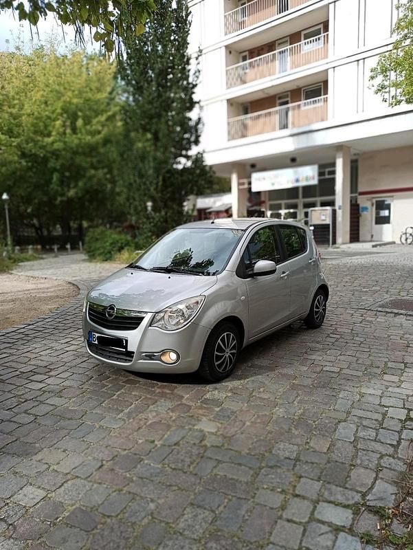 Silber Gebraucht 2009 Opel Agila Kleinwagen | 1.700 € (Guter Preis) - Bild 1/4
