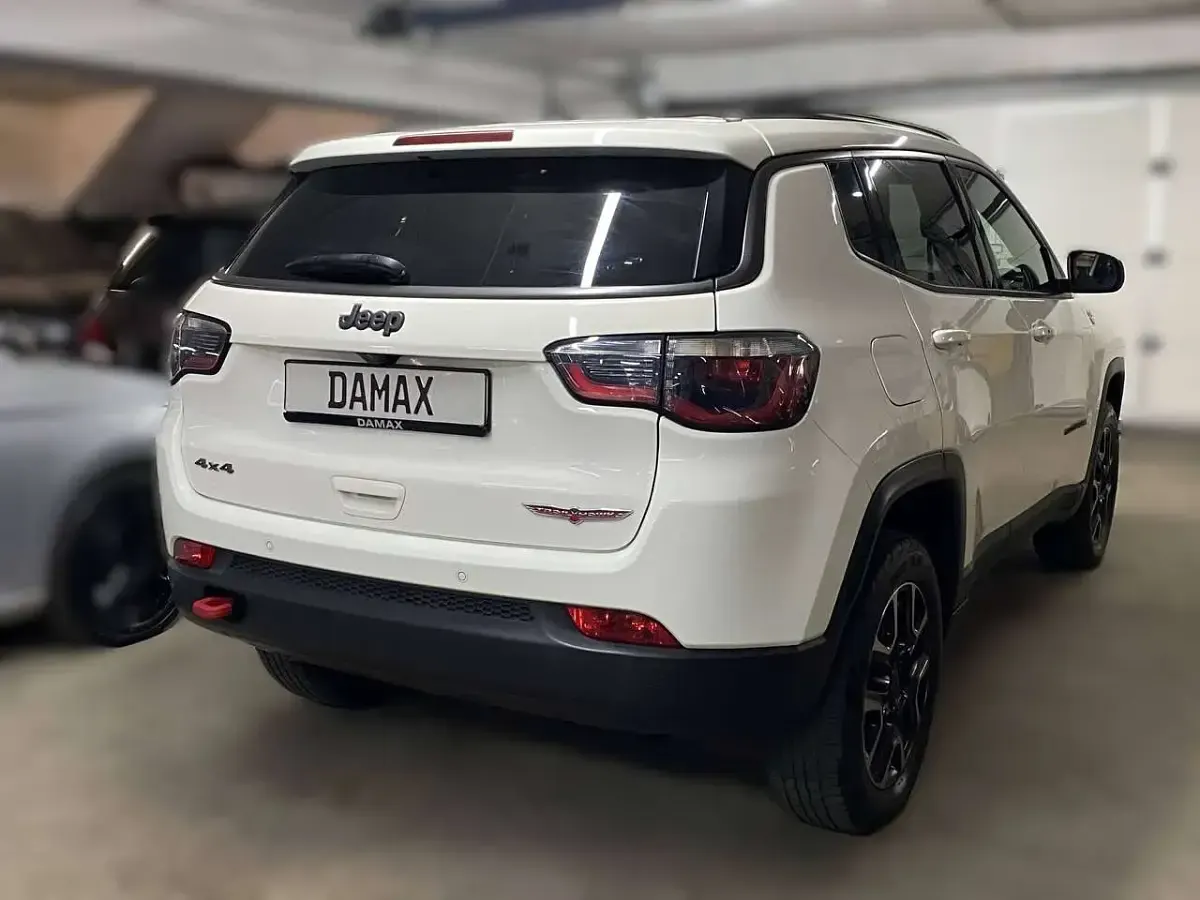 Gebraucht Jeep Compass Trailhawk 170 PS (125 kW) 2020 White clear coat SUV