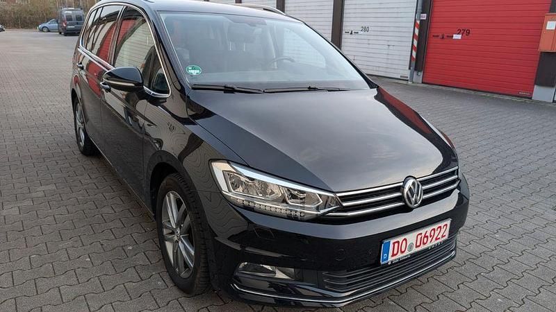 Gebraucht VW Touran Highline 150 PS (110 kW) 2015 Schwarz Van / Kleinbus