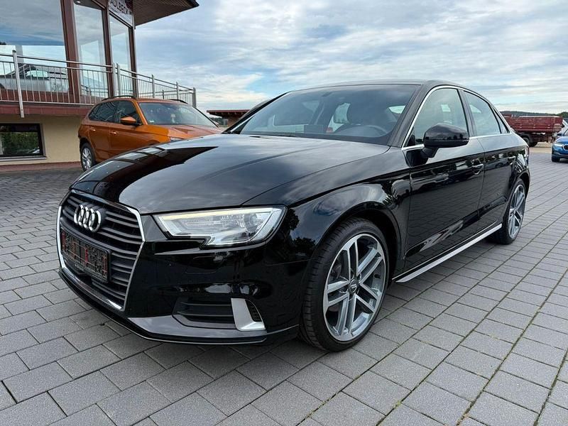 Schwarz Gebraucht 2023 Audi A3 Sport Limousine | 17.590 € (Superpreis) - Bild 1/4