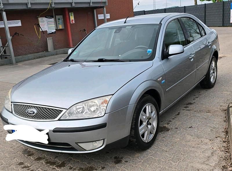Gebraucht Ford Mondeo 125 PS (91 kW) 2004 Grau Limousine