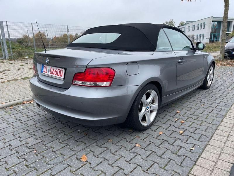 Gebraucht BMW 118 Cabriolet 143 PS (105 kW) 2010 Grau Cabrio